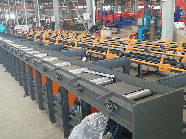 鋸切套絲打磨生產線